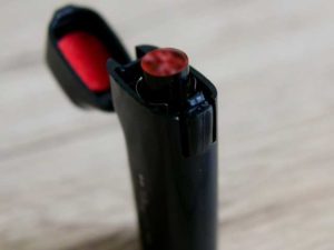 ダイソーのワンタッチ式印鑑ケース