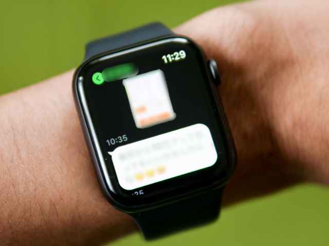 Apple WatchSE 44mmのLINEメッセージ画面