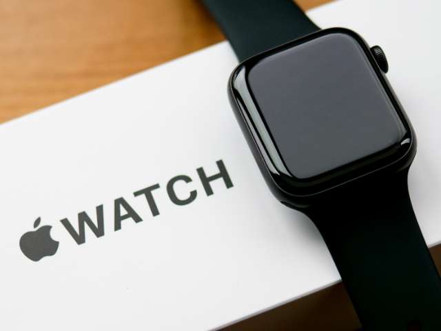 Apple Watch SEを1カ月使ってみてのレビュー、Series 6を選ばなくて 