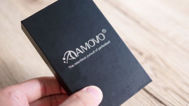 AMOVOのケースの高級感ある外箱