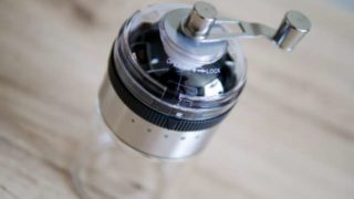 ダイソーの手挽きコーヒーミル